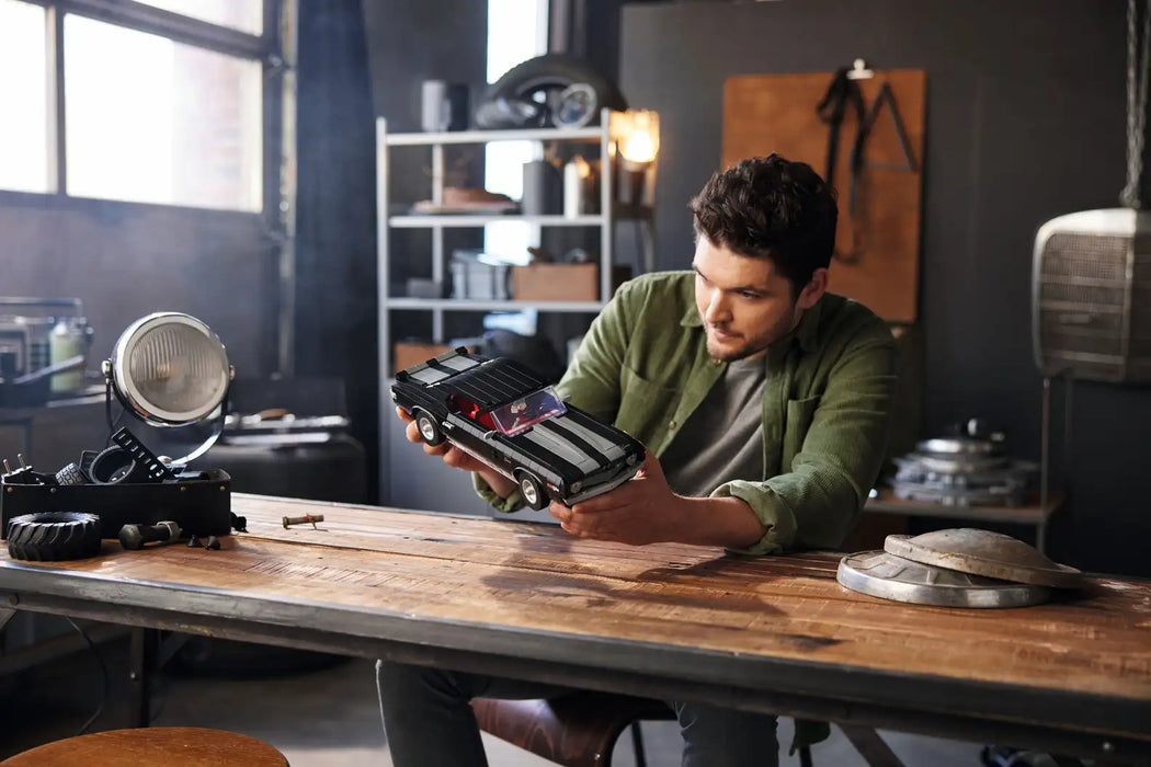 LEGO® Icons Chevrolet Camaro Z28 10304