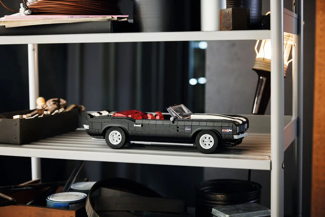 LEGO® Icons Chevrolet Camaro Z28 10304
