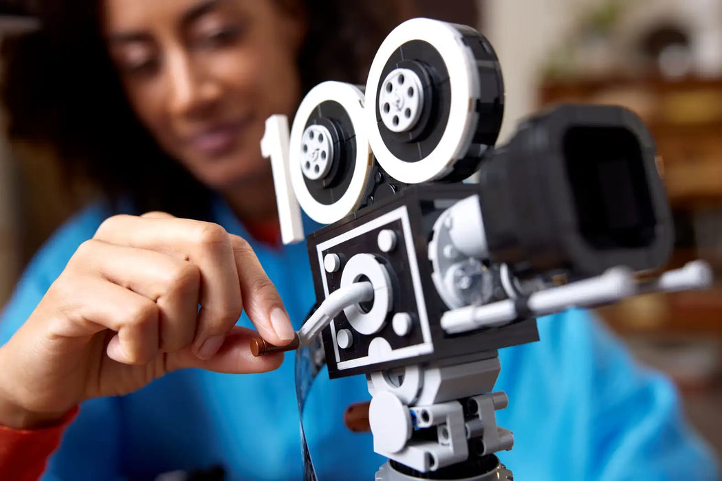 LEGO® 43230 Walt Disney Tribute Camera
