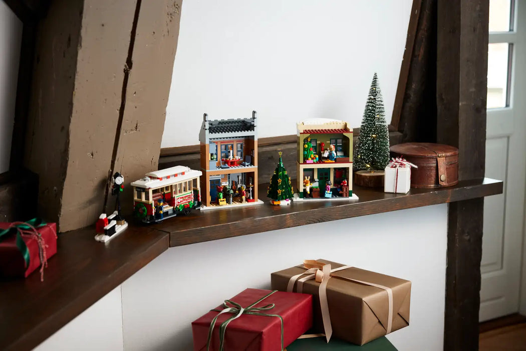 LEGO® 10308 Holiday Main Street