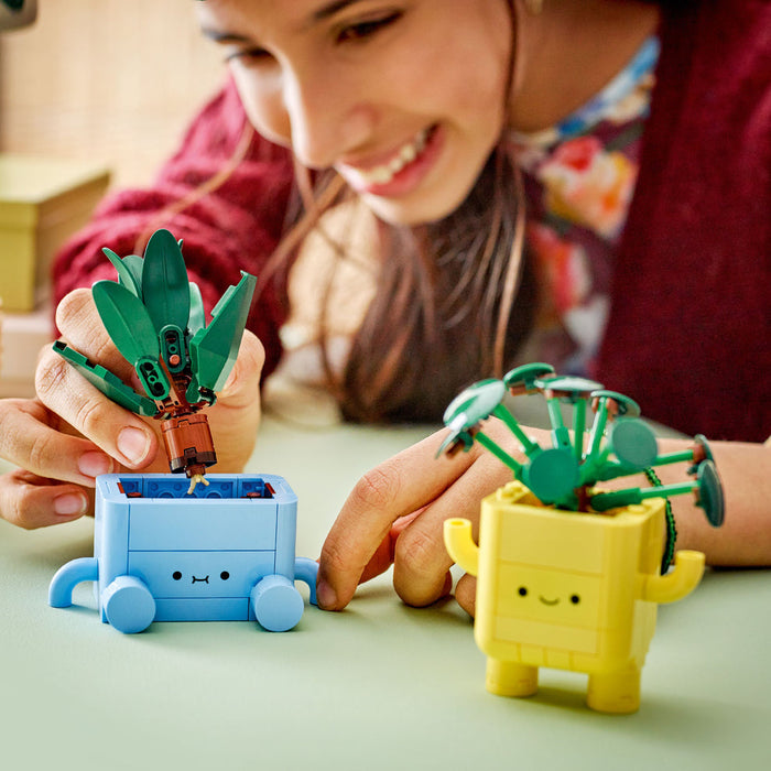 LEGO® Botanicals™ Happy Plants 10349