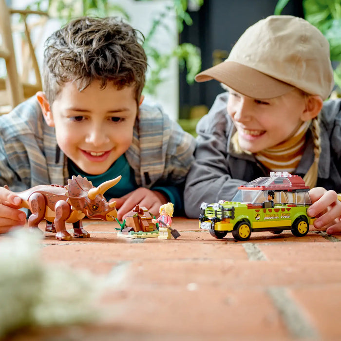 LEGO® Jurassic Park Triceratops Research 76959