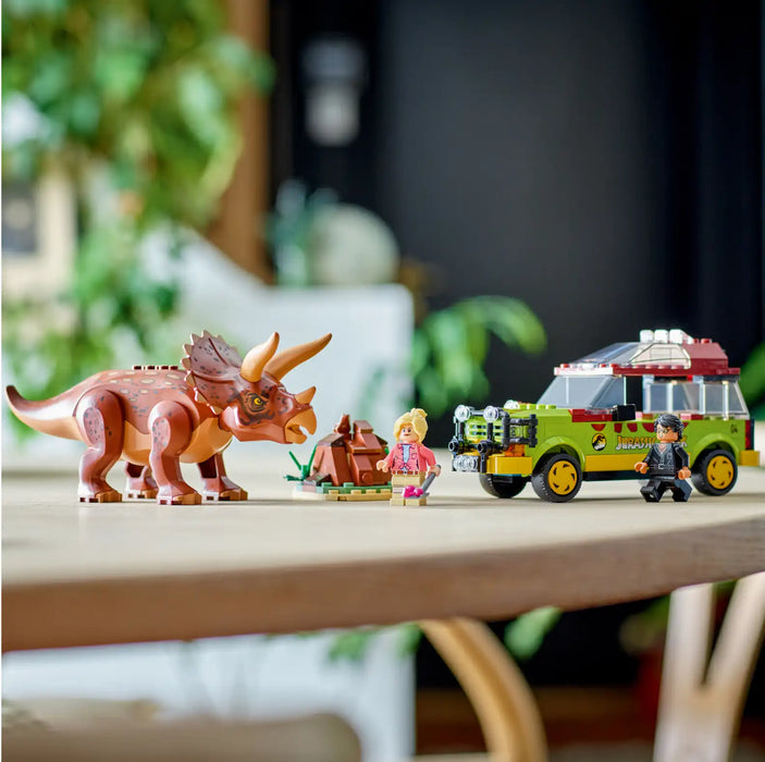 LEGO® Jurassic Park Triceratops Research 76959
