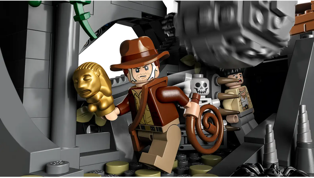 LEGO® Indiana Jones™ Temple of the Golden Idol 77015