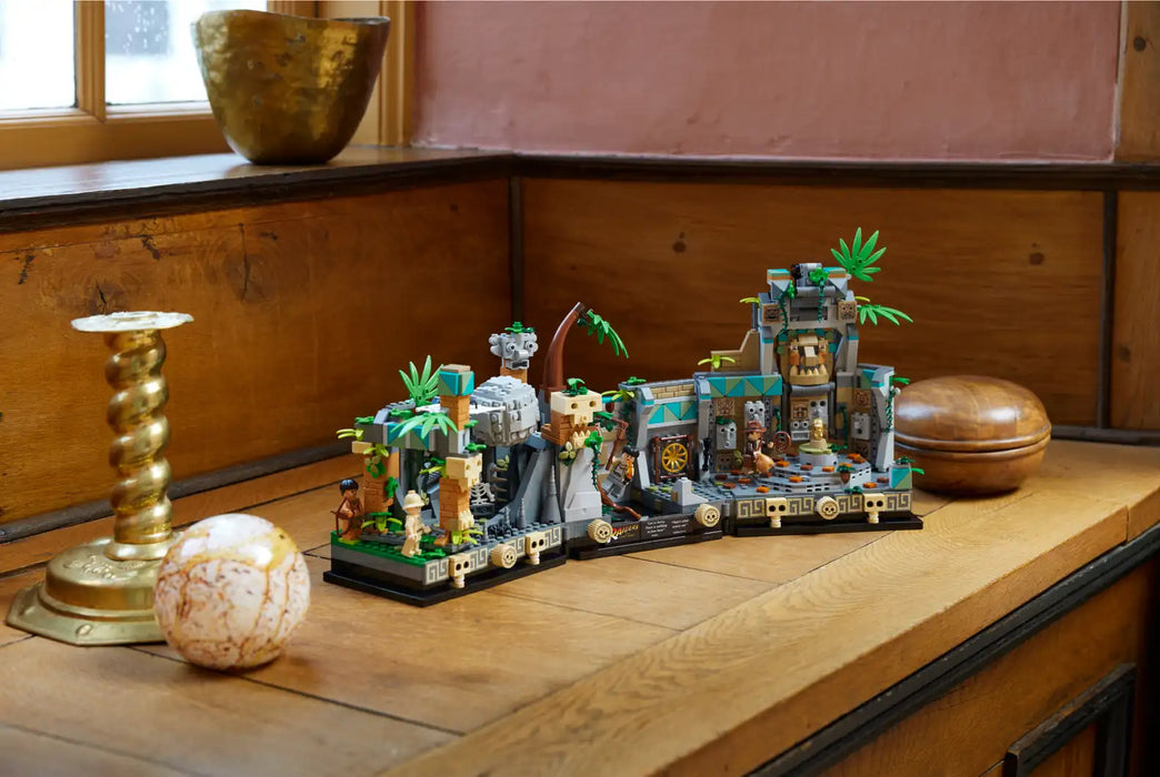 LEGO® Indiana Jones™ Temple of the Golden Idol 77015