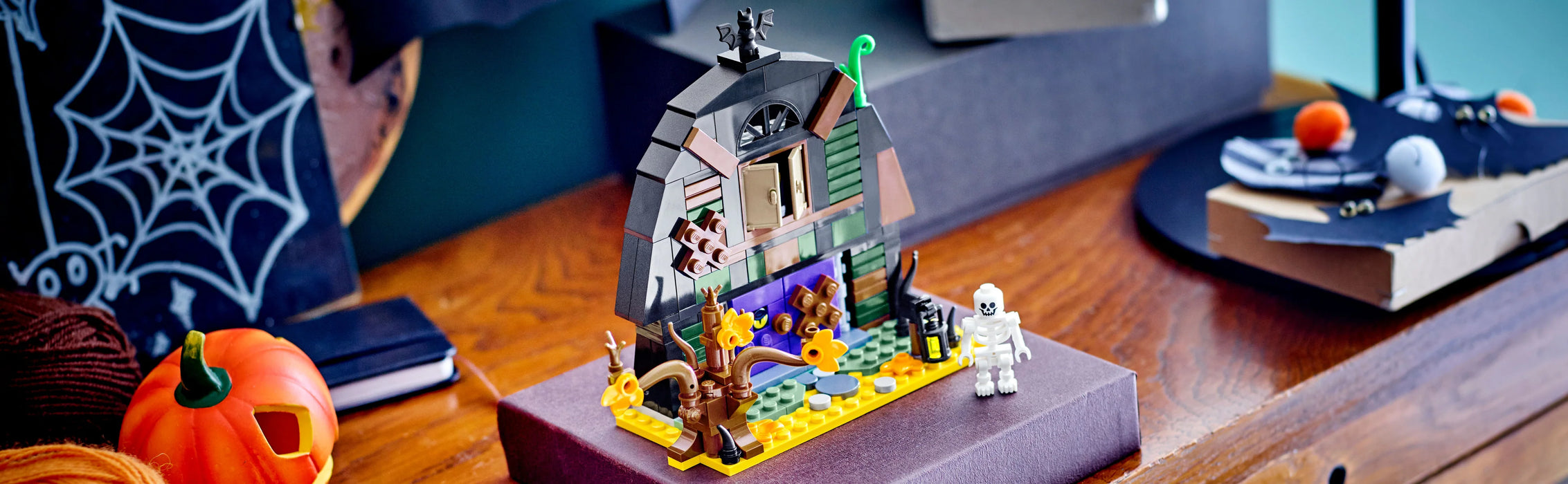 LEGO® Halloween Barn 40721