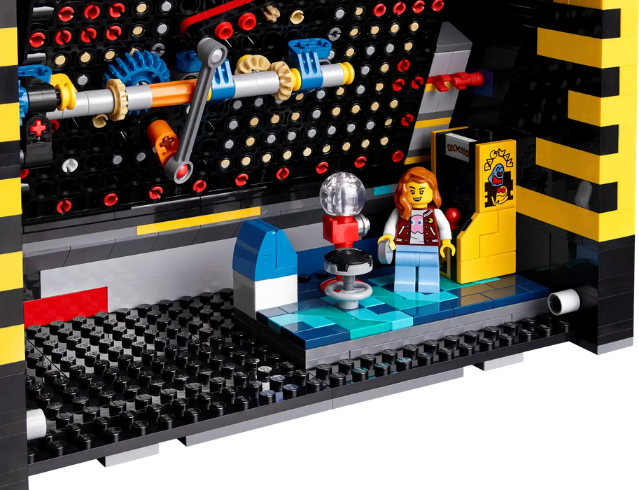 LEGO® Icons PAC-MAN Arcade 10323