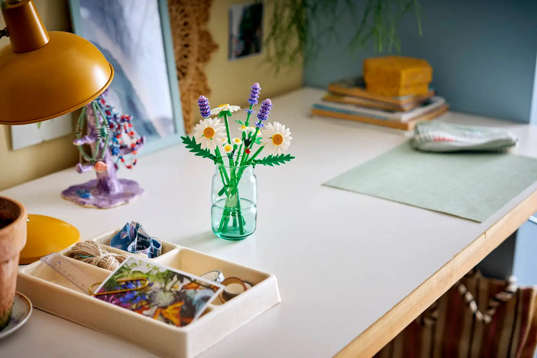 LEGO® Botanicals™ Daisies 11508