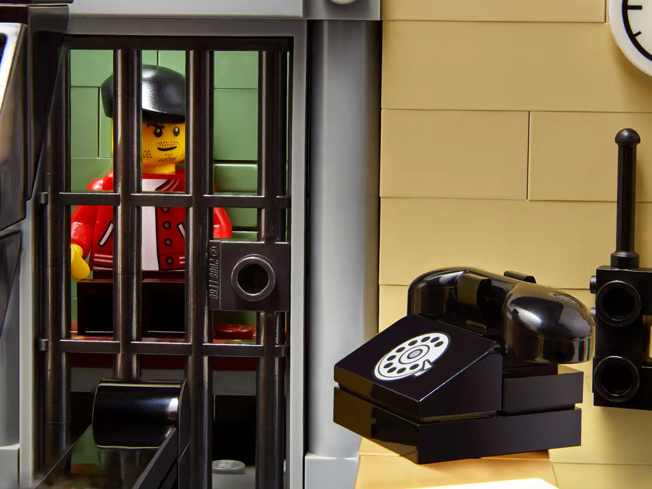 LEGO® Icons Police Station 10278