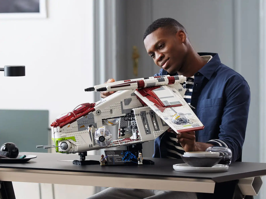 LEGO® Star Wars™ Republic Gunship™ 75309 (Retired)