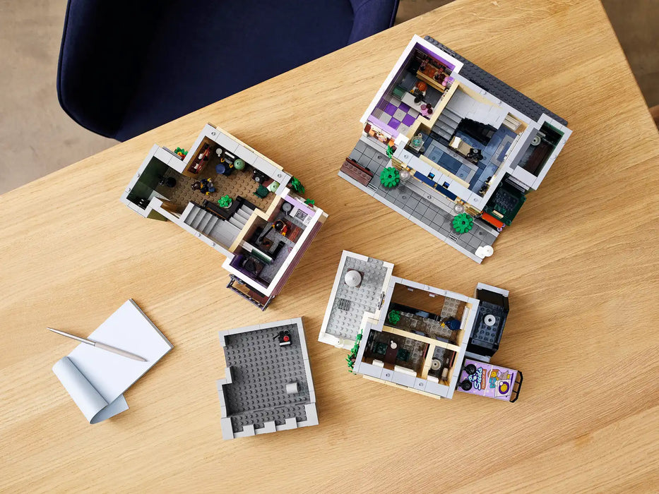 LEGO® Icons Police Station 10278