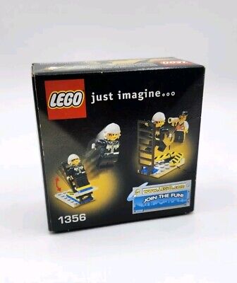 Lego Studios - Stunt Man Catapult - 1356 - Moore's Minifigures